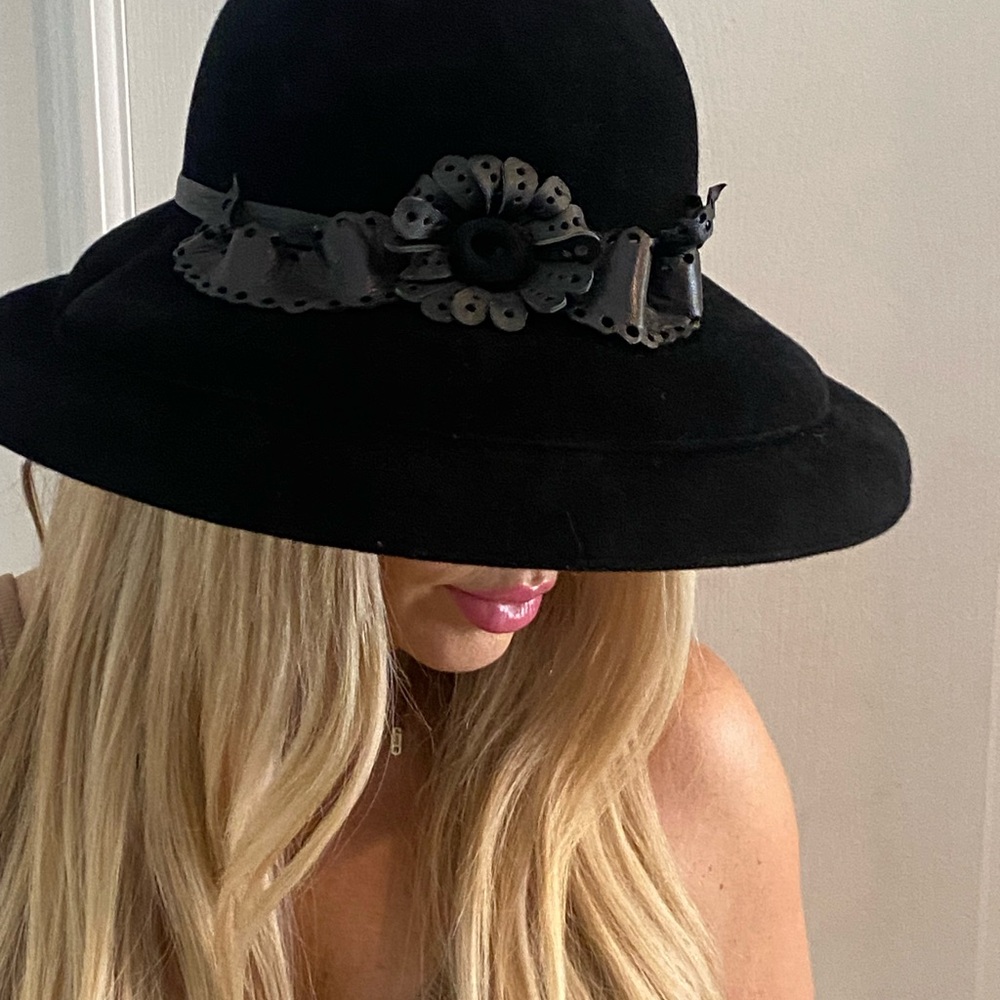 Larissa Black Women's Hat with Floral Leather Accent.